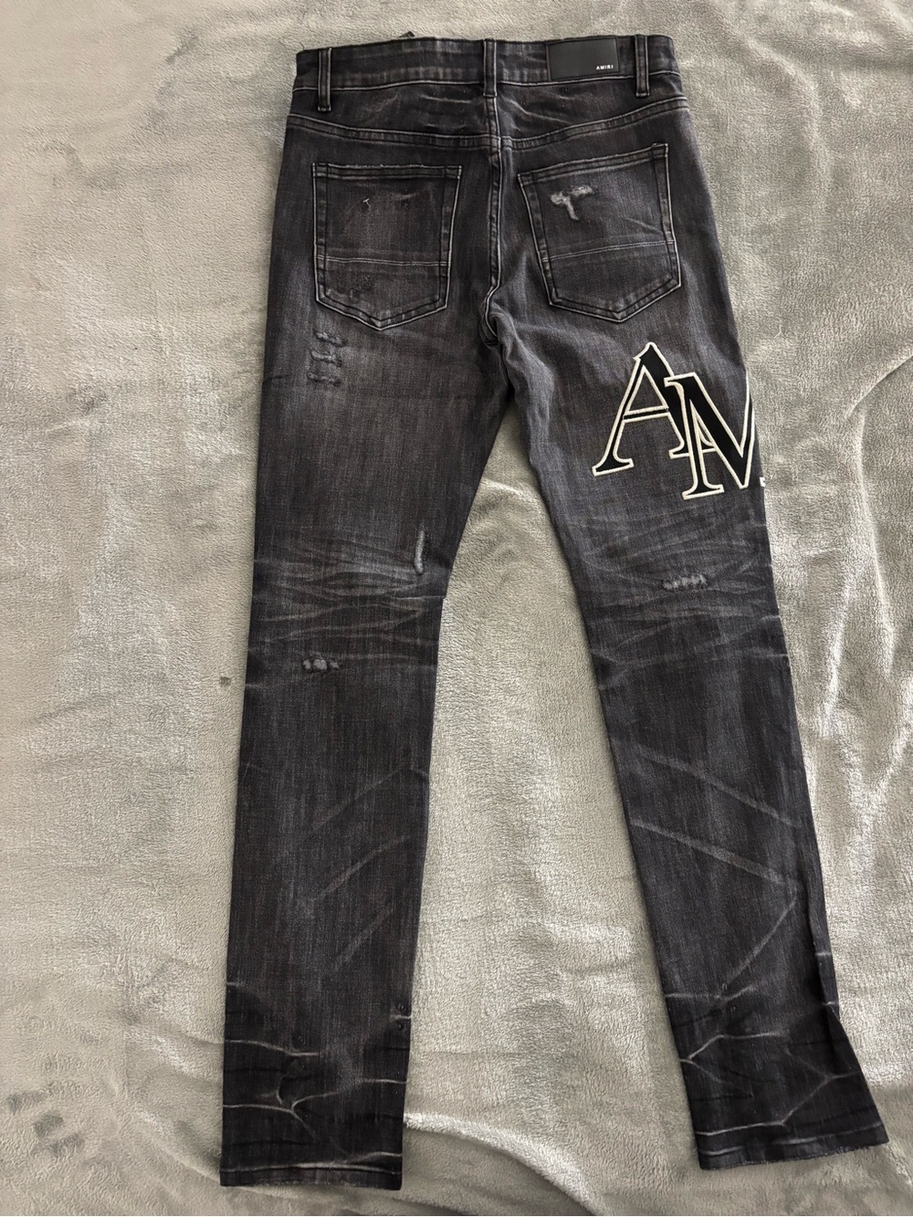 Amiri - Picture 2 of 2